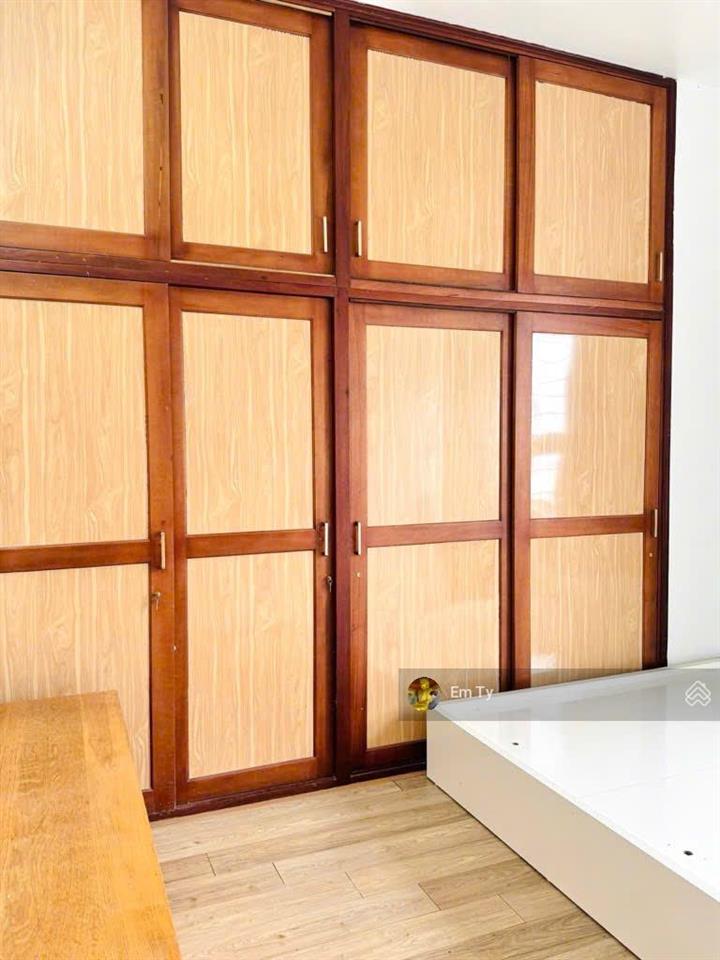 Chính chủ nhờ em ty bán căn nhà hà trì3 thoáng cực hiếmngõ nông thoáng sángdt 35mgiá 6 tỷ 2