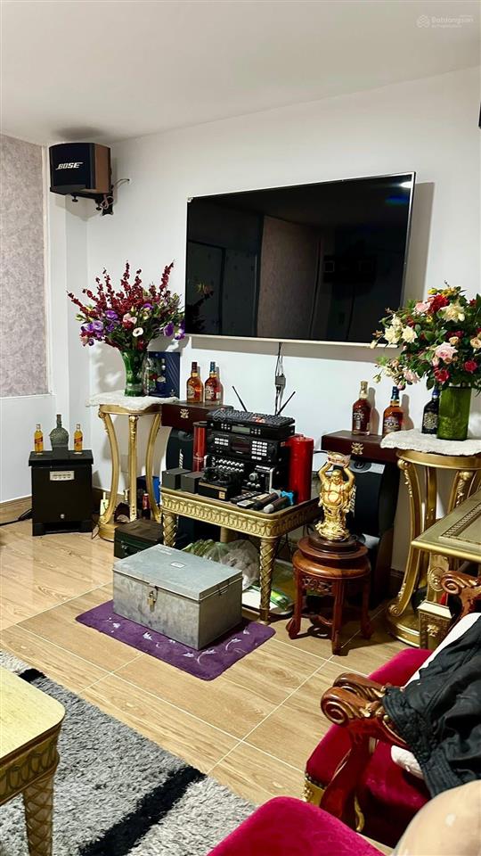 Nhà đẹp ở ngay  5 tầng  hxt giáp ql22  ngay ngã tư trung chánh q12  chỉ 5,6tỷ (tl)