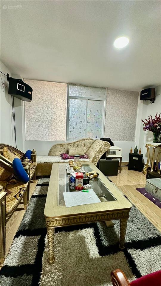 Nhà đẹp ở ngay  5 tầng  hxt giáp ql22  ngay ngã tư trung chánh q12  chỉ 5,6tỷ (tl)