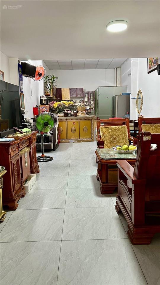 Nhà đẹp ở ngay  5 tầng  hxt giáp ql22  ngay ngã tư trung chánh q12  chỉ 5,6tỷ (tl)