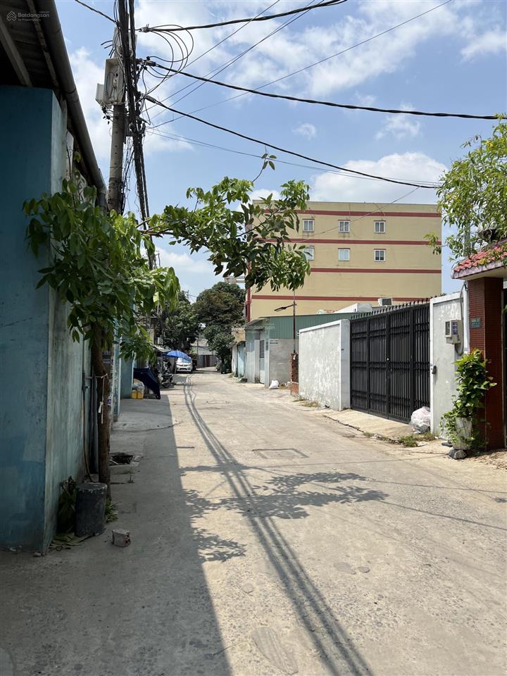 Nhà đẹp ở ngay  5 tầng  hxt giáp ql22  ngay ngã tư trung chánh q12  chỉ 5,6tỷ (tl)