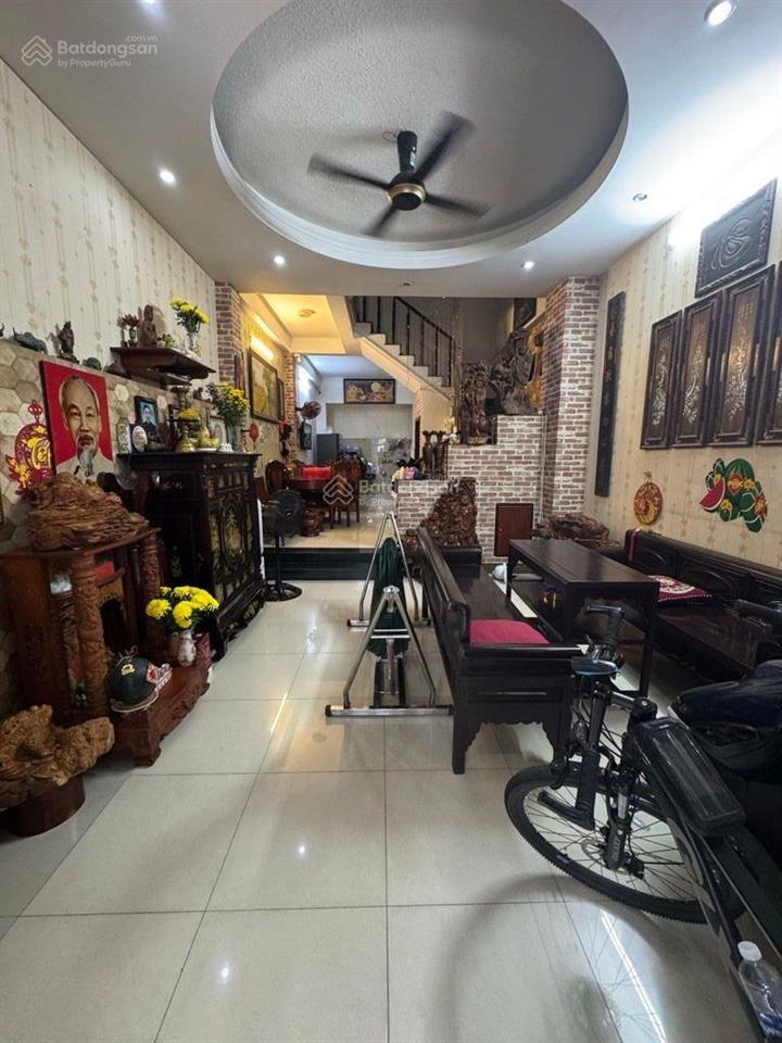 Bán nhà mặt tiền, đường số trục nguyễn văn tăng, long bình. 3 tầng, 86m2, 3pn. chỉ 6.7 tỷ bớt lộc.