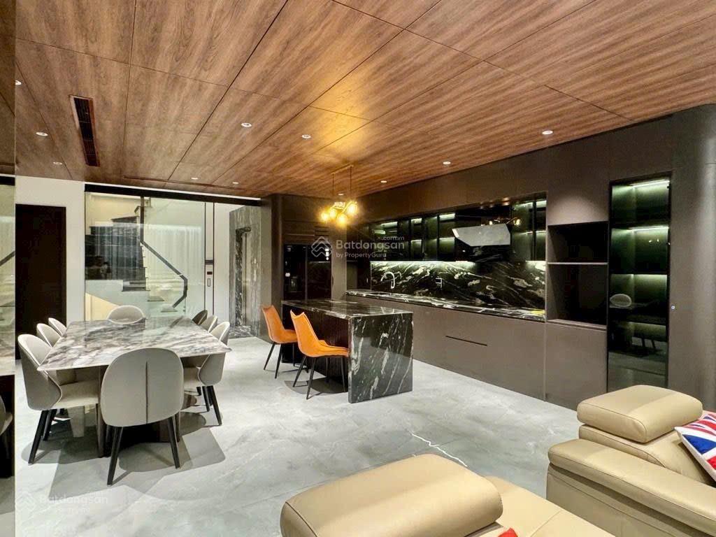 Siêu phẩm mặt hồ  view triệu đô  tòa văn phòng đẳng cấp phố hồng tiến kéo dài