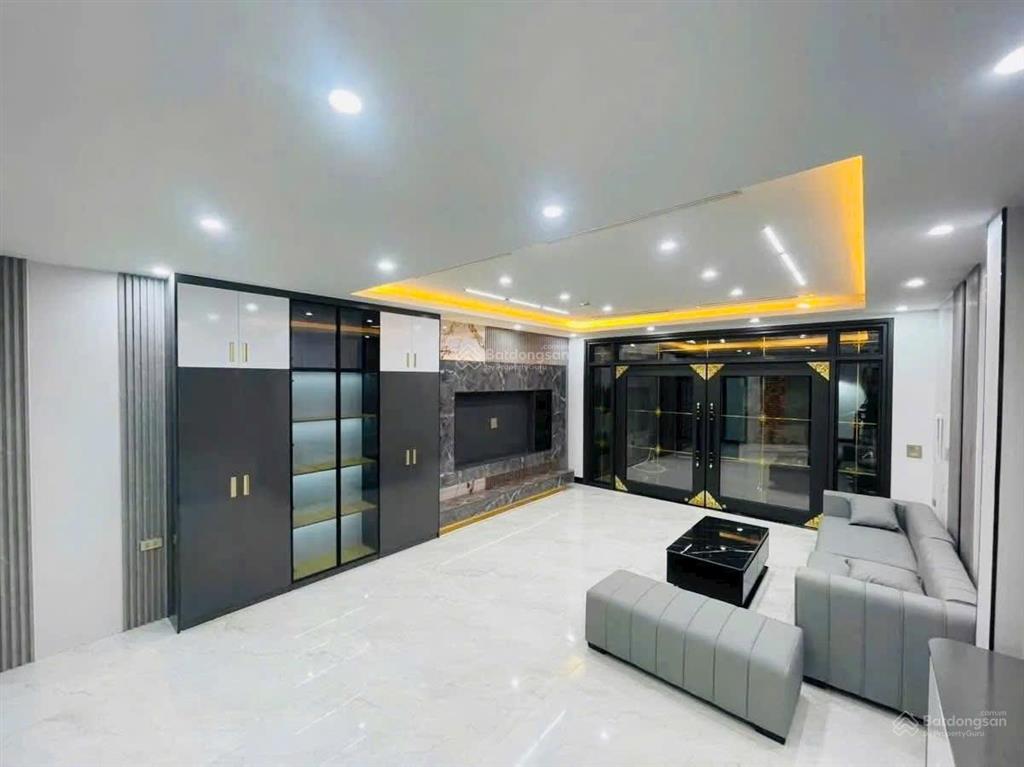 Hiếm nhà đẹp long biên 1 7 tầng thang máy ở & kinh doanh đỉnh  giá 18.x tỷ