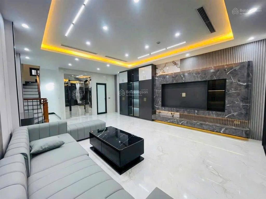 Hiếm nhà đẹp long biên 1 7 tầng thang máy ở & kinh doanh đỉnh  giá 18.x tỷ