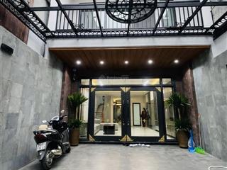 Hiếm nhà đẹp long biên 1 7 tầng thang máy ở & kinh doanh đỉnh