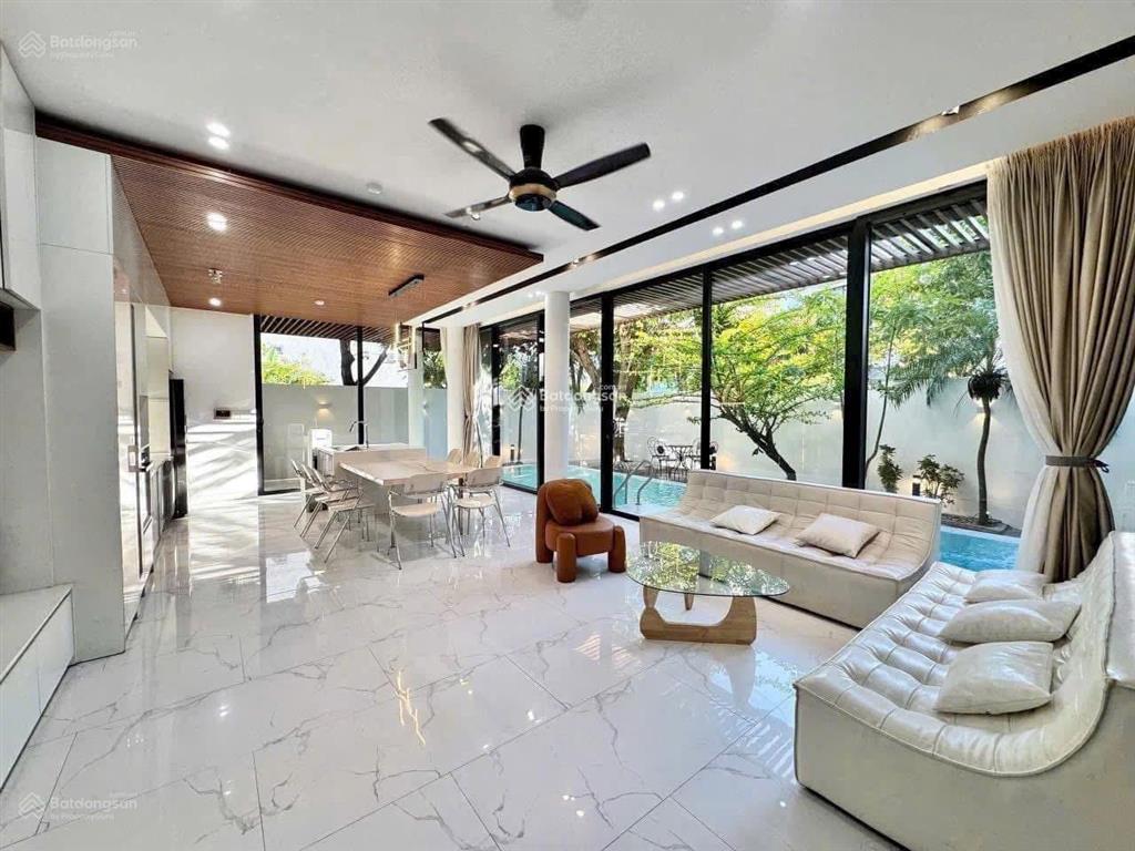 Villas lô góc 2 mặt tiền view máy bay trung tâm hải châu, đà nẵng