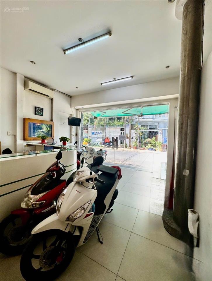 Nhà mtkd khu bàn cờ thạch lam, dt 144m2 ngang 8mx18m, đường 12m, có vỉa hè. nhỉnh 22 tỷ