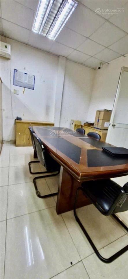 Nhà mtkd khu bàn cờ thạch lam, dt 144m2 ngang 8mx18m, đường 12m, có vỉa hè. nhỉnh 22 tỷ