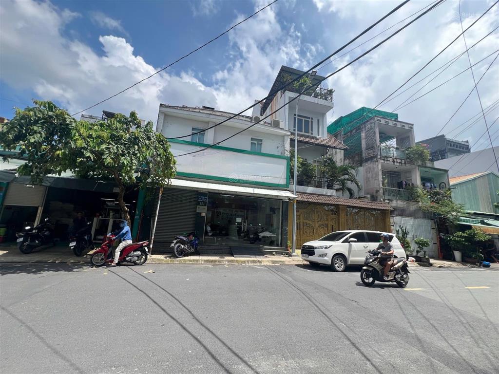 Nhà mtkd khu bàn cờ thạch lam, dt 144m2 ngang 8mx18m, đường 12m, có vỉa hè. nhỉnh 22 tỷ