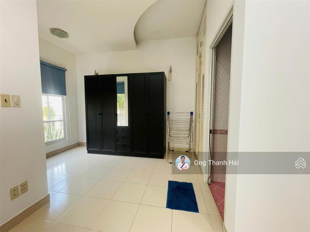 Cho thuê nhà phố tại phú mỹ hưng, diện tích sử dụng hơn 300m2 luôn sân, dt đất 126m2 (7x18) nhà đẹp