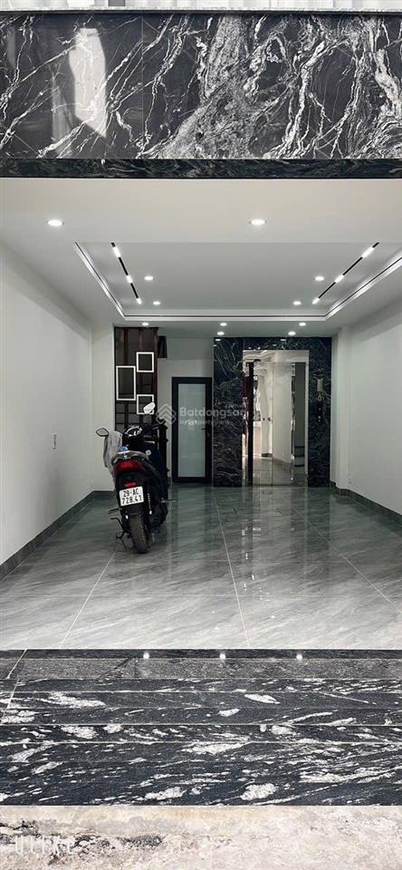 Bán nhà 7 tầng , thang máy , vừa ở vừa kinh doanh