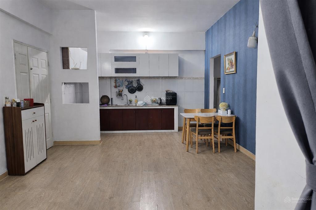 Cho thuê căn hộ 2pn + 1wc tại chung cư lê thành, bình tân, 6,5 triệu vnd, 70m2