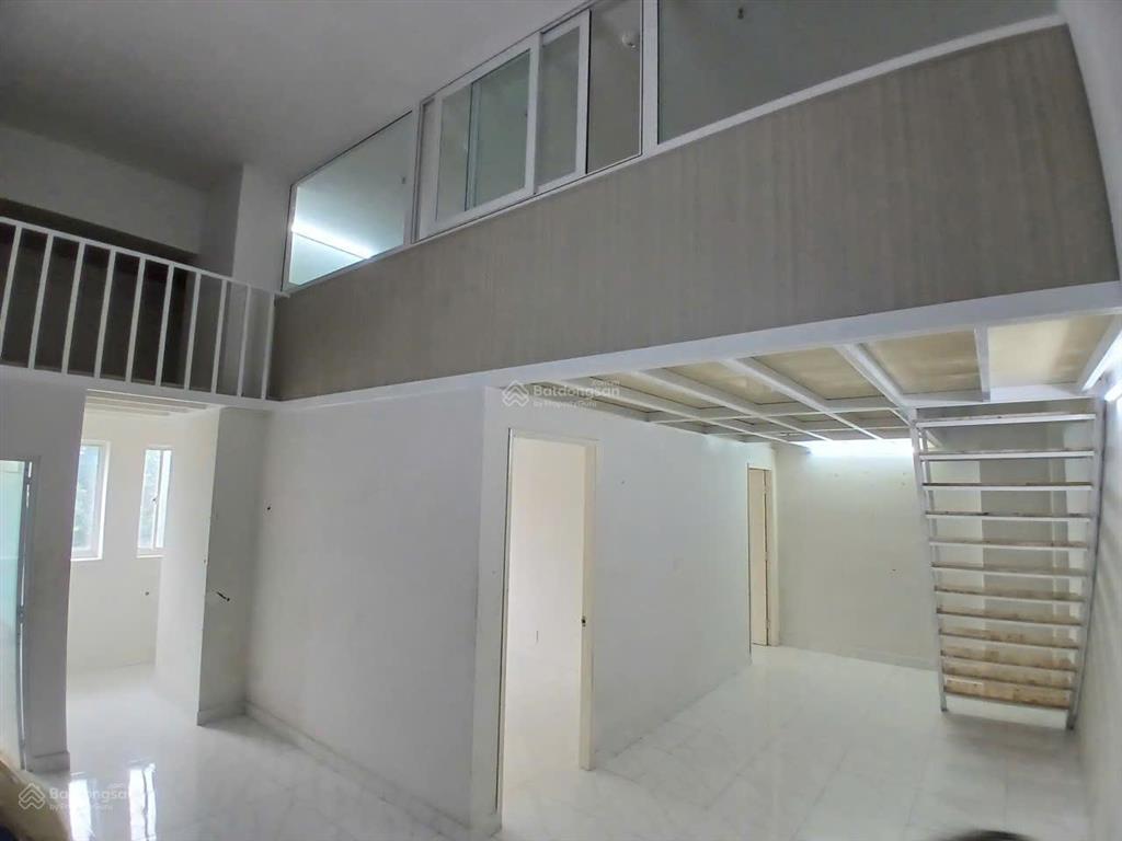 Cho thuê ch dt 80m, 2pn và gác rộng  0963 346 ***
