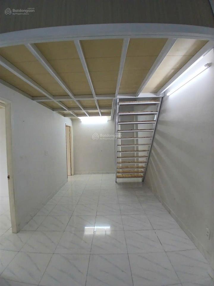 Cho thuê ch dt 80m, 2pn và gác rộng  0963 346 ***