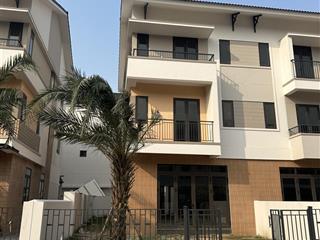 Bán shophouse đẹp tại centa riverside, 9 tỷ vnd, 100m2, 3pn, 4wc, nhiều tiện ích
