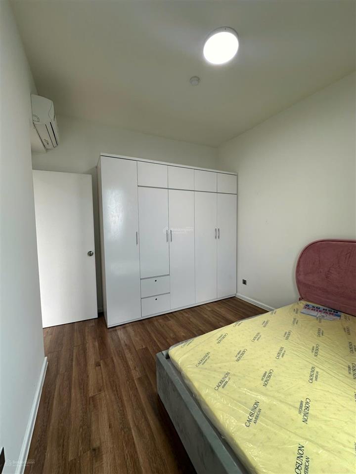 Cho thuê căn 2 phòng ngủ 1wc the park residence giá 8 triệu gọi em 0706 334 *** mr tú