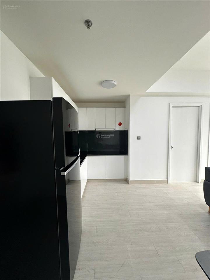 Cho thuê căn 2 phòng ngủ 1wc the park residence giá 8 triệu gọi em 0706 334 *** mr tú