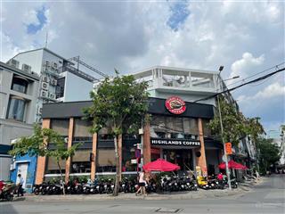 Cho thuê nhà góc 2 mặt tiền hoa hồng  nguyễn công hoan, quận phú nhuận