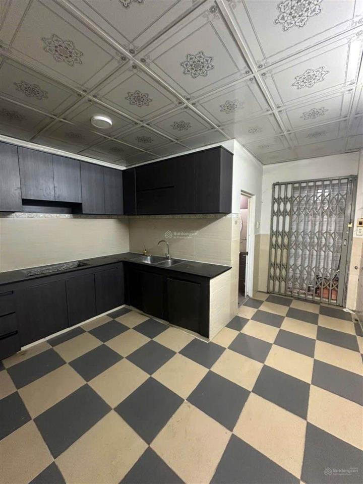 Chủ bán nhà măt tiền kinh doanh tô hiệu hòa bình . đường rộng 6m. dt (60m2 ) chỉ 6, 4 tỉ