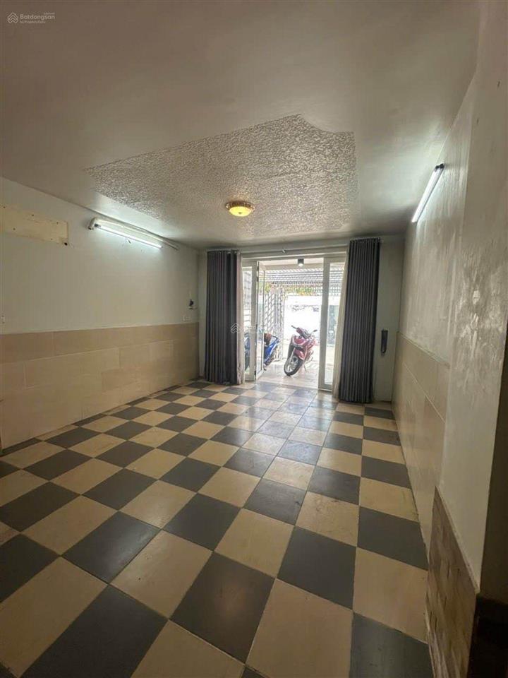 Chủ bán nhà măt tiền kinh doanh tô hiệu hòa bình . đường rộng 6m. dt (60m2 ) chỉ 6, 4 tỉ