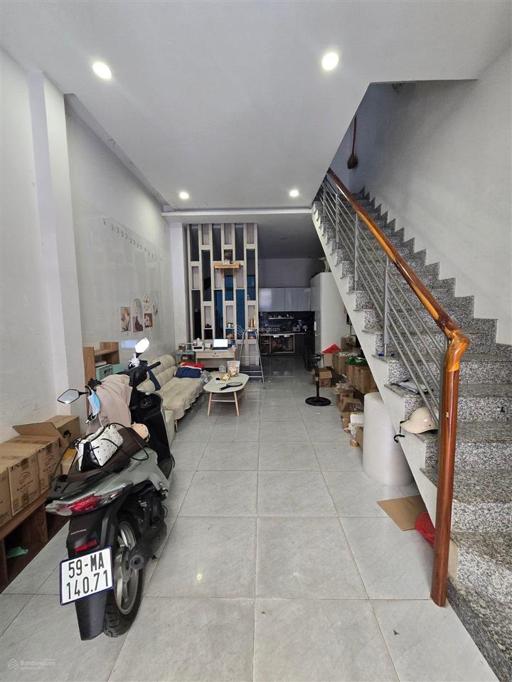 Nhà bán thoại ngọc hầu tân phú vào ở ngay nội thất sang xịn dt 63m2  3 lầu 4 (pn)  chỉ 7,5 tỉ