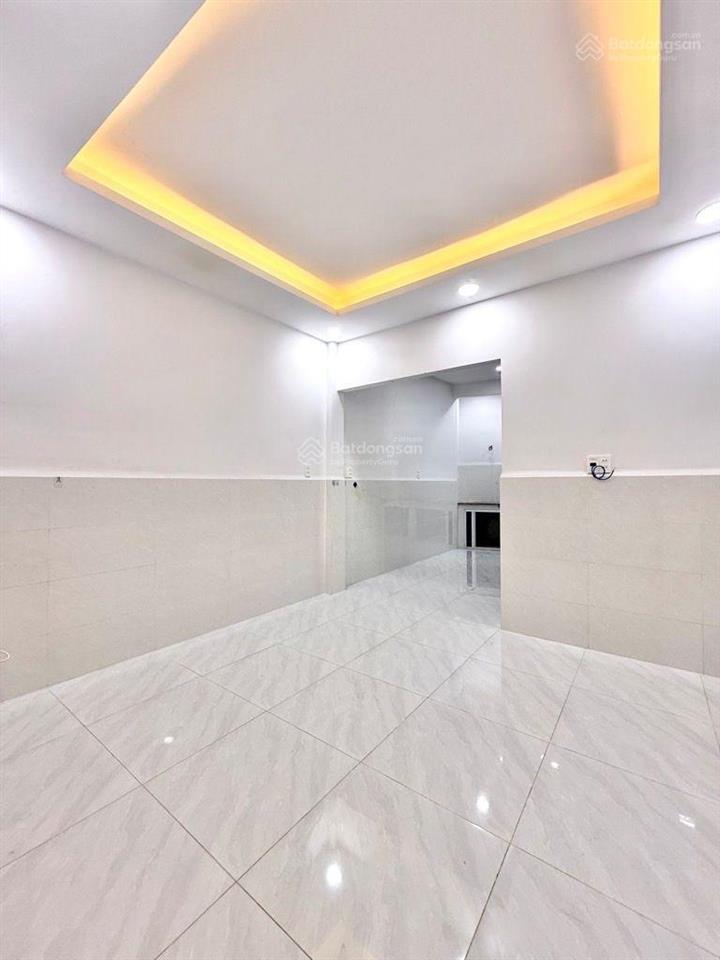 Bán nhà trần tấn (tân sơn nhì )  chỉ 4,1 tỉ  nhà mới đẹp vào ở ngay  gồm 2 tầng (2pn)