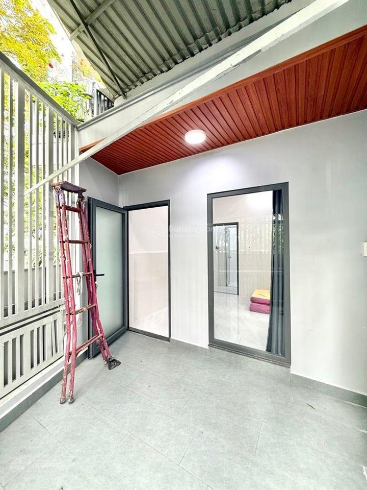 Bán nhà trần tấn (tân sơn nhì )  chỉ 4,1 tỉ  nhà mới đẹp vào ở ngay  gồm 2 tầng (2pn)