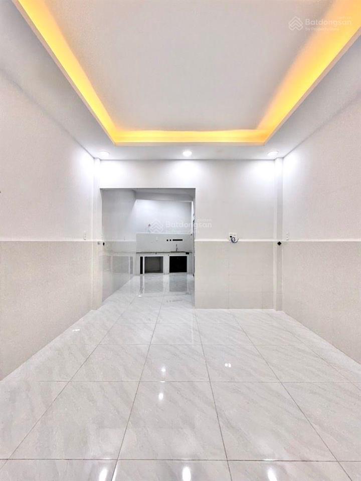 Bán nhà trần tấn (tân sơn nhì )  chỉ 4,1 tỉ  nhà mới đẹp vào ở ngay  gồm 2 tầng (2pn)