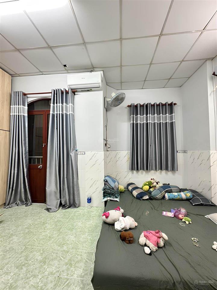 Bán nhà trần tấn ( tân sơn nhì )  chỉ 4,6 tỉ  nhà đẹp mới vào ở ngay  dt 50m2  gồm 2 tầng 2 pn