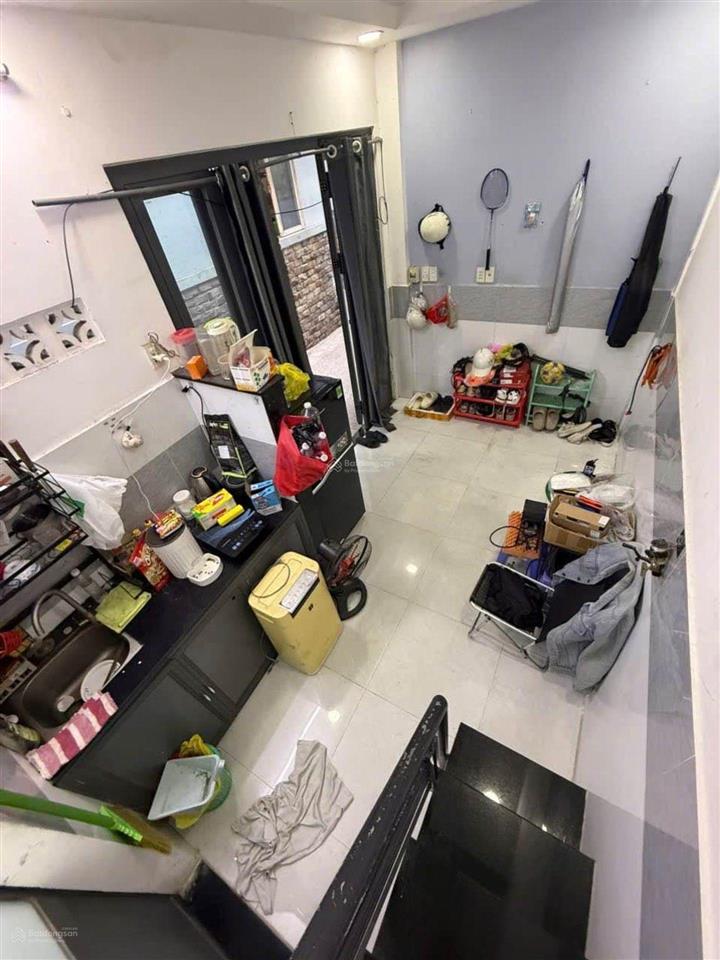 Hiếm ! nhà ngay tân quý tân phú  2 tầng 2 phòng ngủ  giá 2,3 tỷ