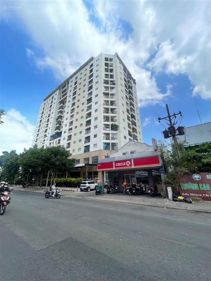 * căn hộ cc kim hồng vườn lài ( 2 pn )  dt 80m2  tặng full nội thất cao cấp  chỉ 4,2 tỷ