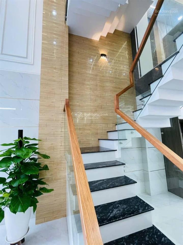 [ 1 tỷ 980 ] nhà ngay kcn vĩnh lộc , bình chánh. dt 100m2  sổ riêng . đường 6m .  0903 632 ***