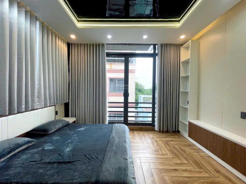 Hàng hiếm gần hàng xanh. nhà 34m2 hẻm oto bạch đằng xây 1 trệt 3 lầu. sổ sẵn, kẹt bán 2 tỷ 160