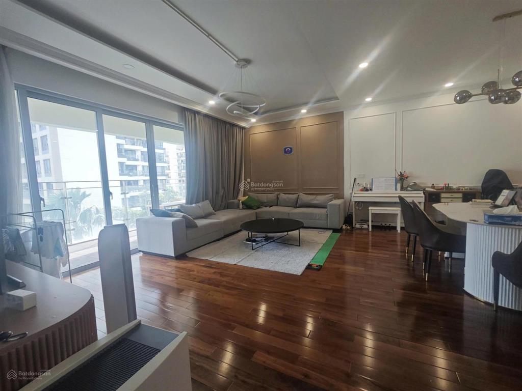 Siêu phẩm 3pn ban công rộng view nội khu ngay tháp tttm, sẵn sổ hồng bán nhanh chỉ 23.8 tỷ