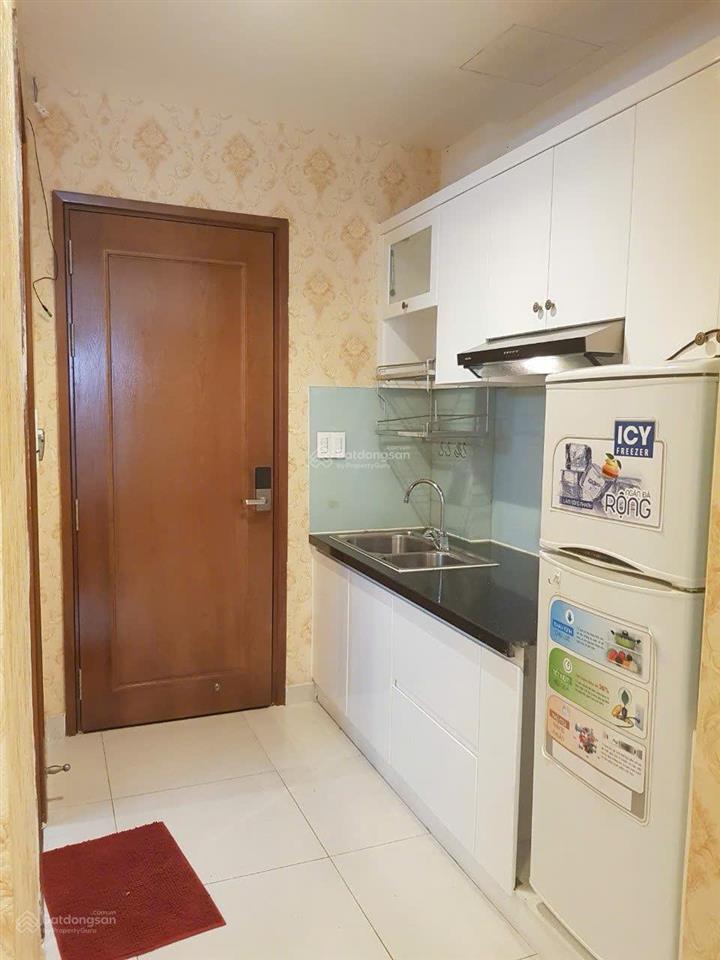 Bán căn hộ chung cư tân bình sky center, 2tỷ8 37m², nội thất đầy đủ, chính chủ