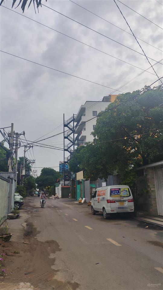 Chính chủ bán đất tặng nhà c4  diện tích 97m2  hxh  ngang 7m  nhỉnh 5 tỷ
