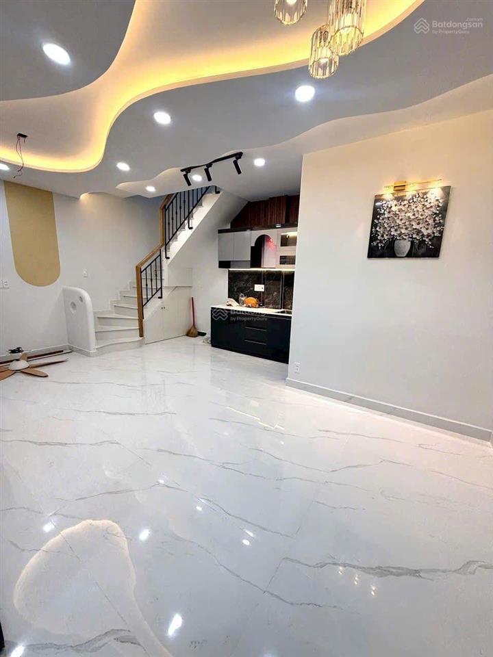 Bán nhà 3 tầng dt 51m  gần sân bay tân sơn nhất, gò vấp  nhỉnh 6 tỷ