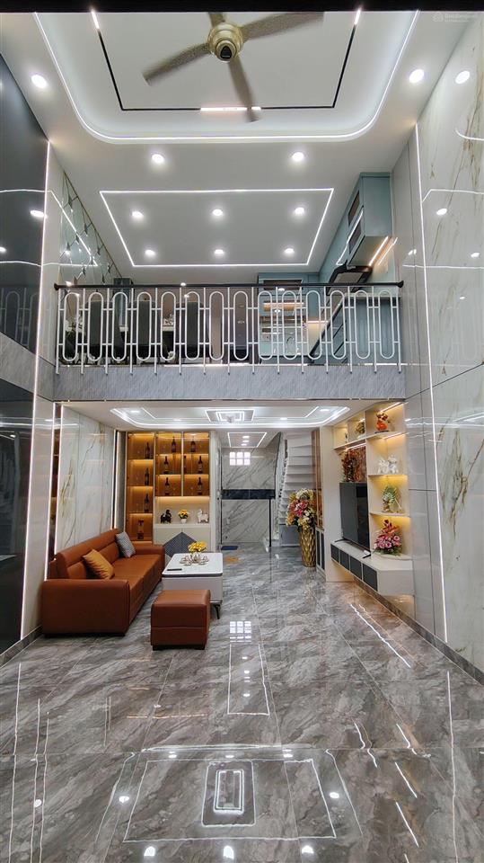Bán nhà 5 tầng, ngang gần 5m  hẻm xe hơi  đường quang trung, quận gò vấp  nhỉnh 7 tỷ