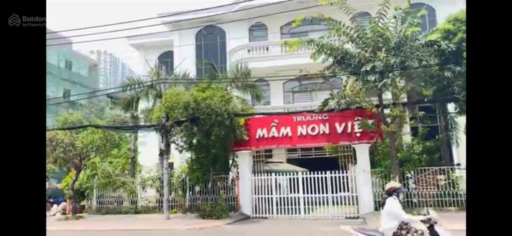 Bán nhà góc 3 mặt tiền bình phú p10 q6, dt 34x28m cn 1132m2, 3 tầng, hdt 320 tr/tháng giá 180 tỷ