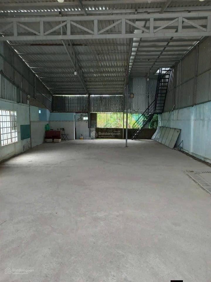 Bán nhanh 306m2 sẵn kho xưởng ở cây trôm mỹ khánh củ chi giá 950tr