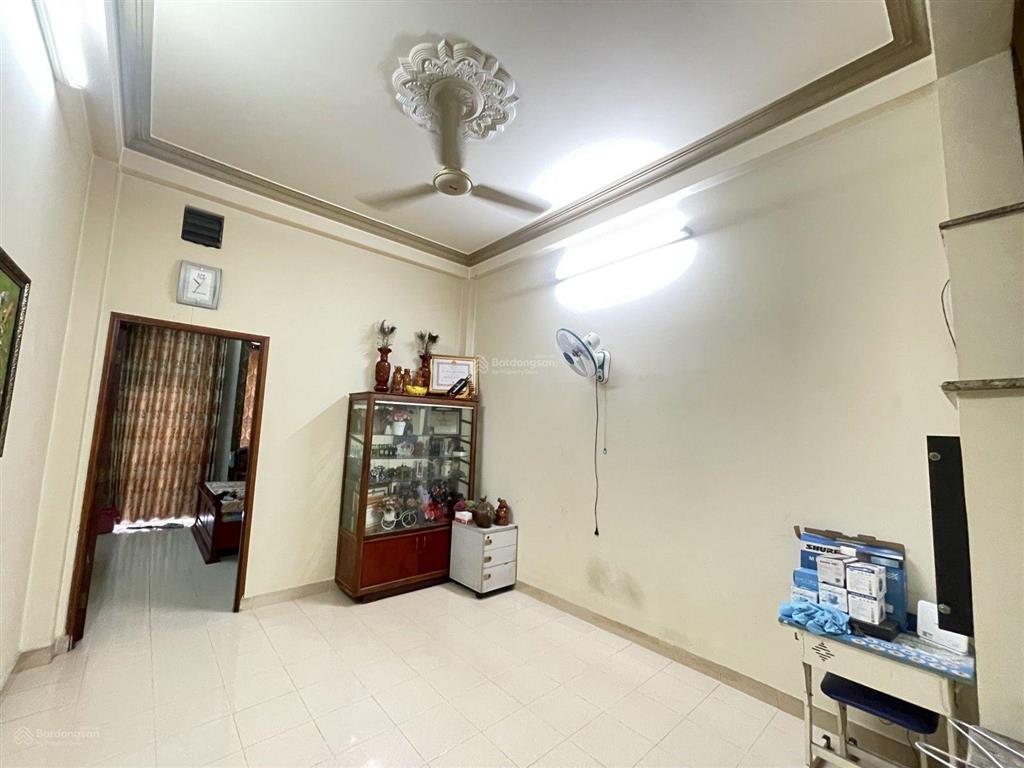 Nhà bán mtkd lê sao dt 60m2, 1 trệt 2 lầu st giá chỉ 9 tỷ 5 tl
