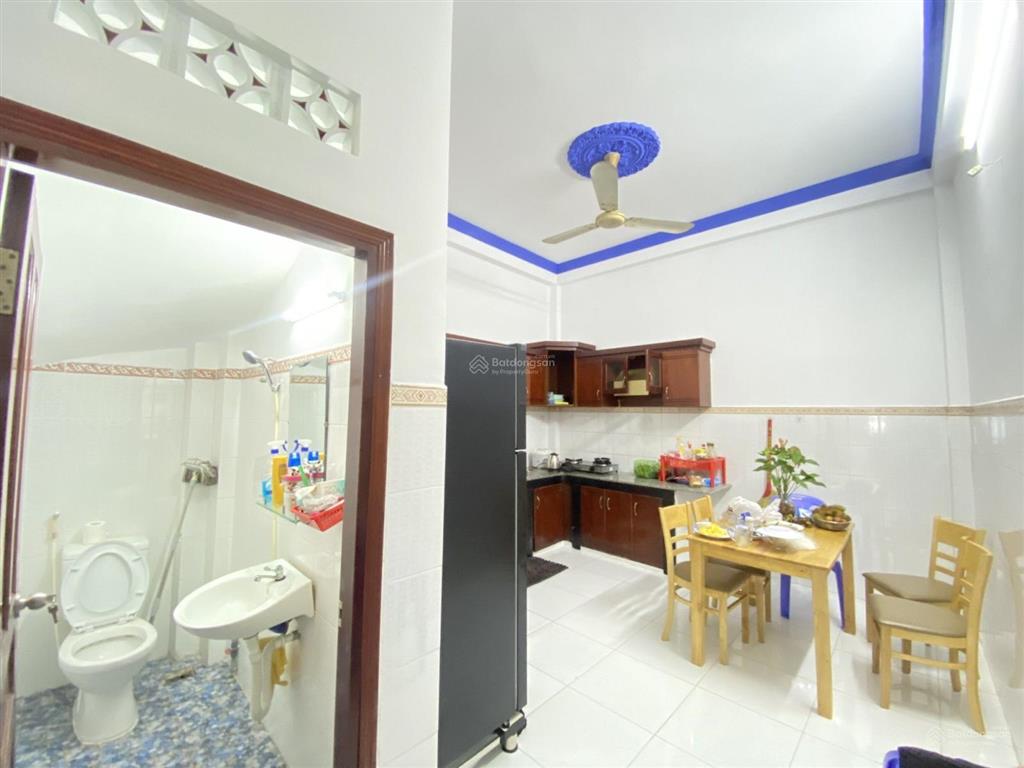 Hẻm nhựa 6m nguyễn hồng đào  khu bàu cát dt 4x12, 1 trệt 2 lầu st giá 9 tỷ 4 tl