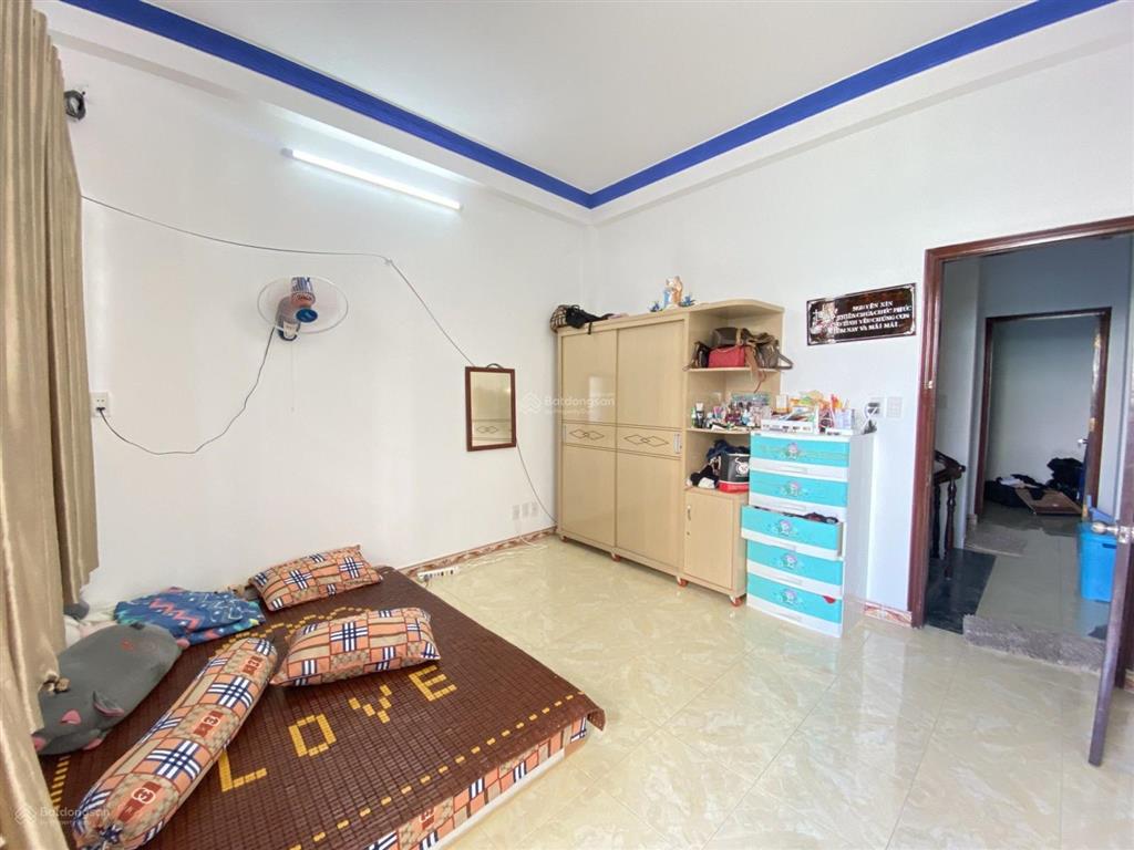 Hẻm nhựa 6m nguyễn hồng đào  khu bàu cát dt 4x12, 1 trệt 2 lầu st giá 9 tỷ 4 tl