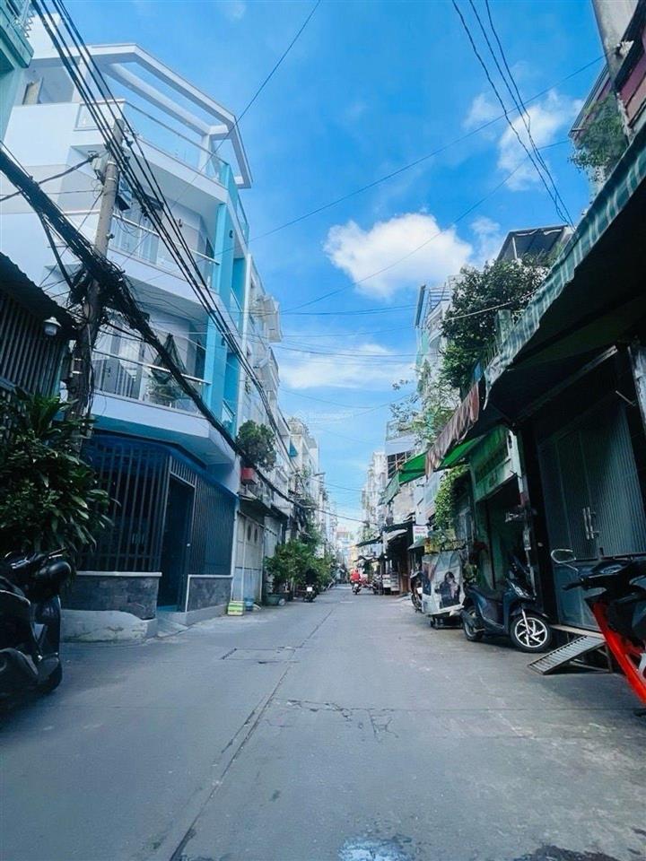 Hxhkd 32 ông ích khiêm, dt 5x13, 4 tầng, 8pn giá 9 tỷ 2 tl.