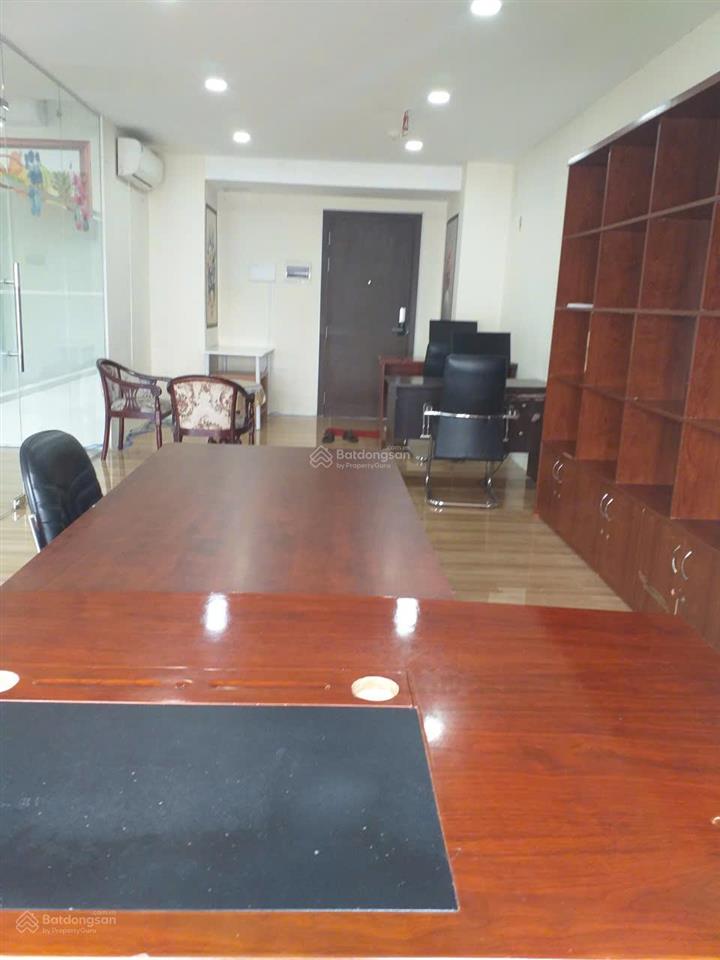 Cho thuê văn phòng 08 hoàng minh giám ngay trung tâm thành phố
