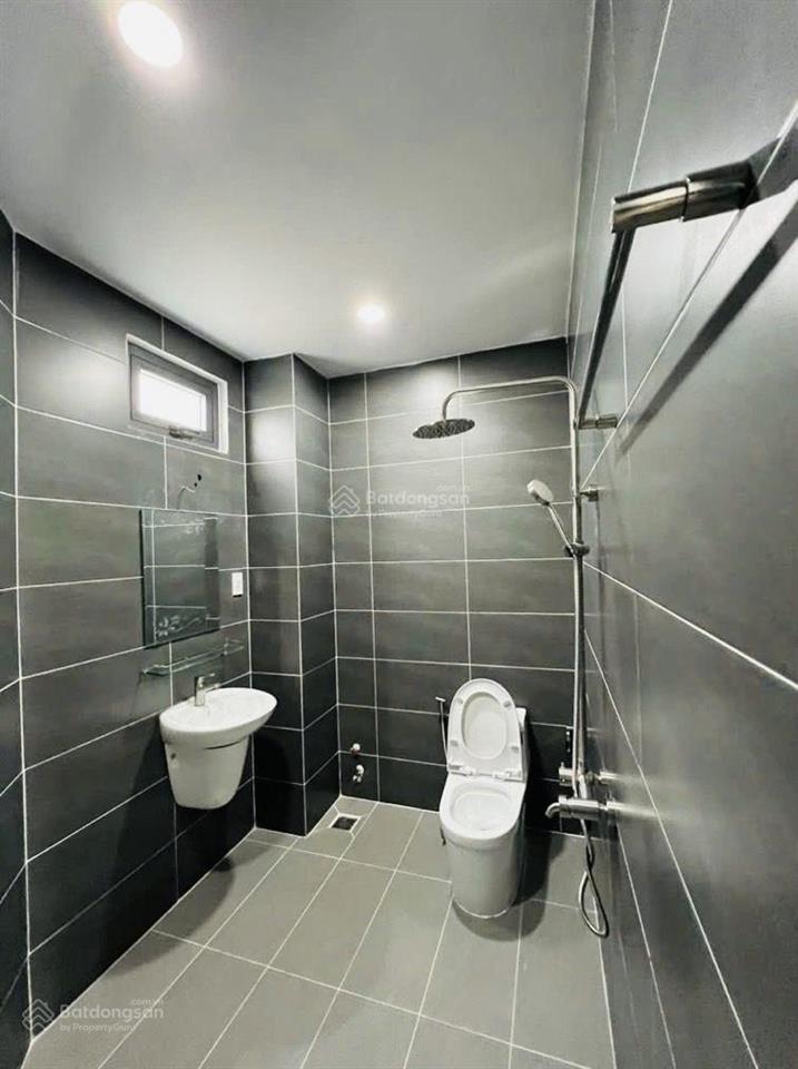 Nhà mới căn góc 5tầng 5pn hxh lê văn quới