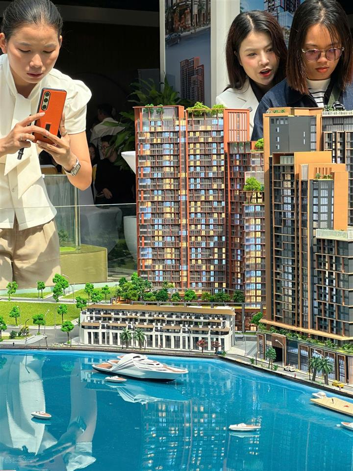Cực hot căn studio sun symphony 5 tầng cao view sông hàn siêu đẹp, giá tts 2,492 tỷ