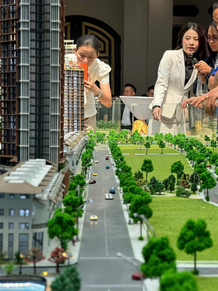 Cực hot căn studio sun symphony 5 tầng cao view sông hàn siêu đẹp, giá tts 2,492 tỷ