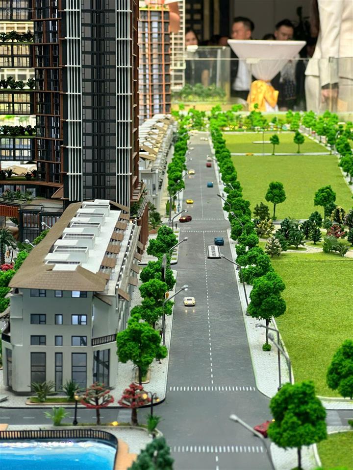 Cực hot căn studio sun symphony 5 tầng cao view sông hàn siêu đẹp, giá tts 2,492 tỷ